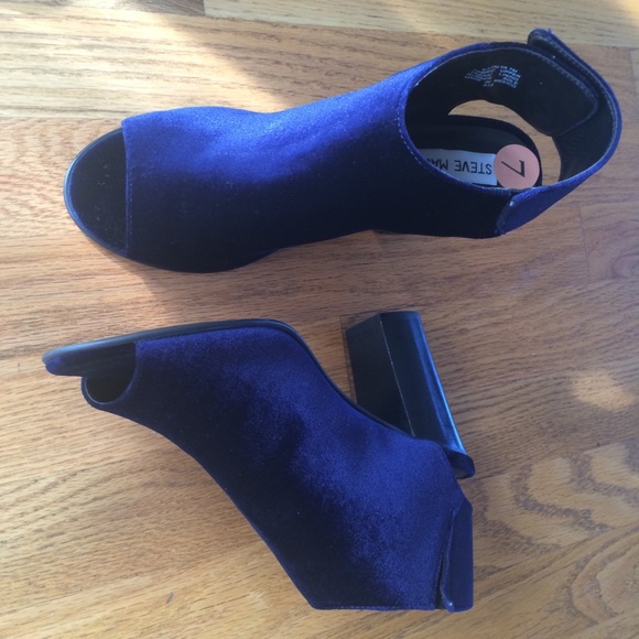 Madden chunky blue velvet heels NWOT size 7M - Picture 5 of 8